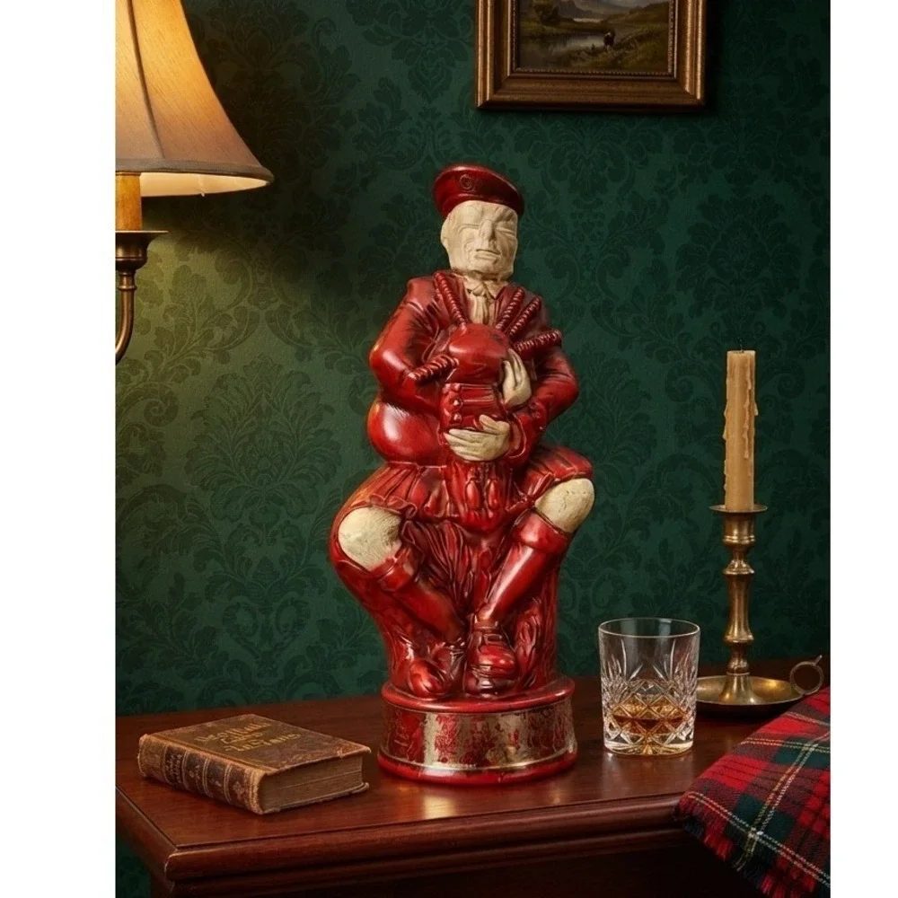 Vintage 1969 Whyte & Mackay Bagpiper Scotch Whisky Decanter Eric Olsen Red